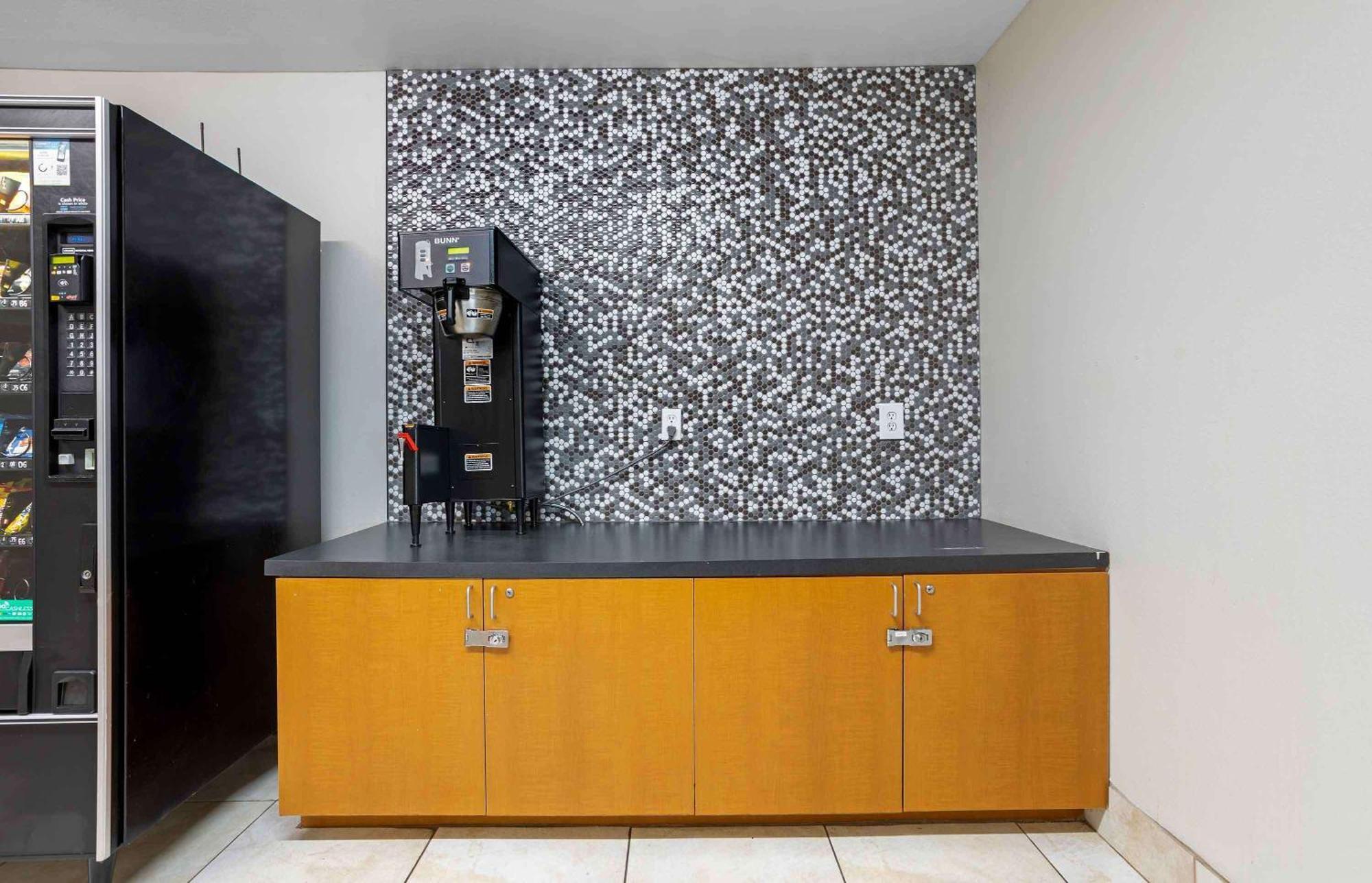 Extended Stay America Suites - Houston - Katy - I-10 Екстер'єр фото